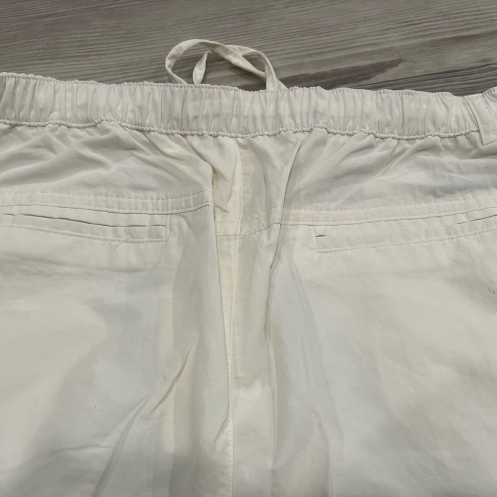 ZARA NWT white lightweight women’s pants. Size small. Adjustable side ties - Picture 8 of 8